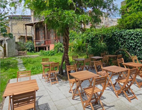 Le Jardin Cafe Bed & Breakfast Bordeaux Dış mekan fotoğraf