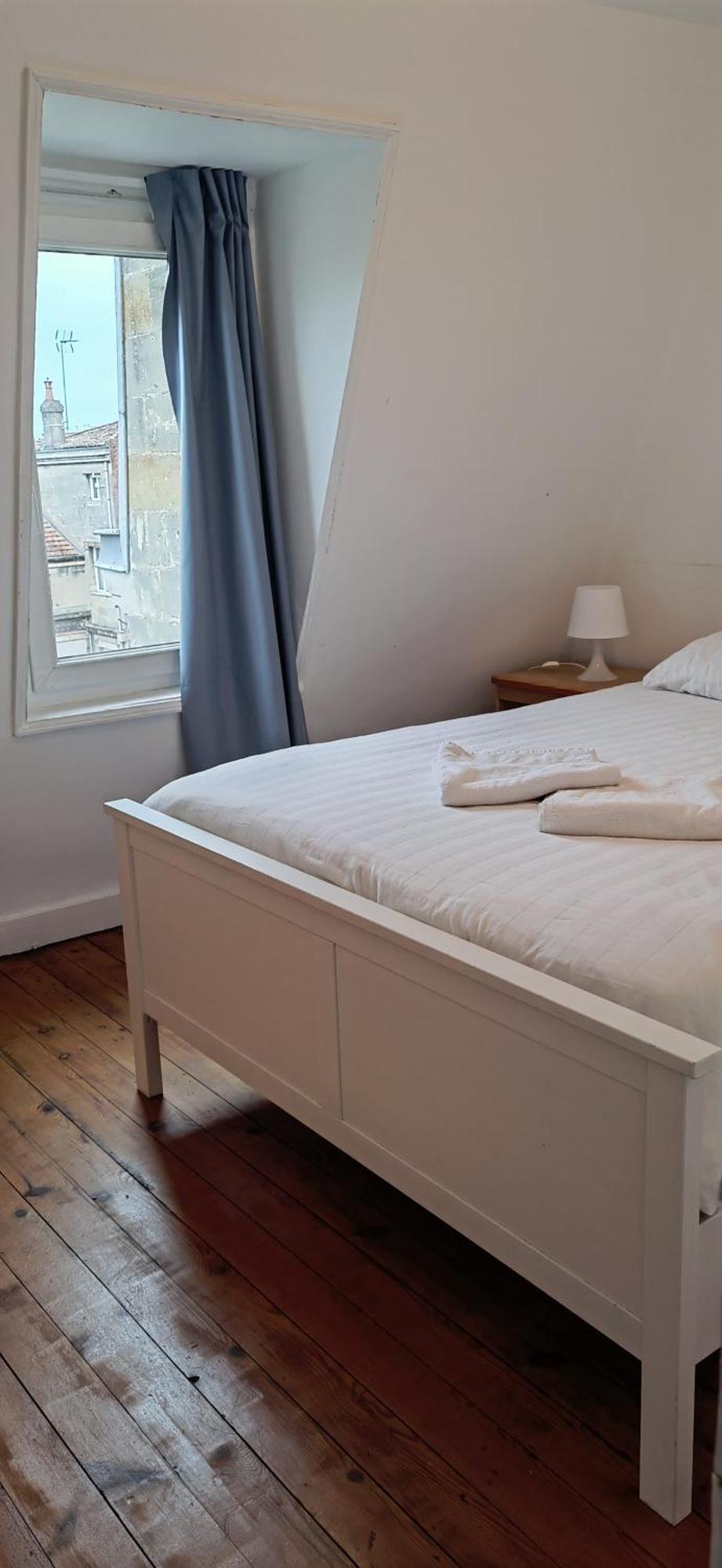 Le Jardin Cafe Bed & Breakfast Bordeaux Dış mekan fotoğraf